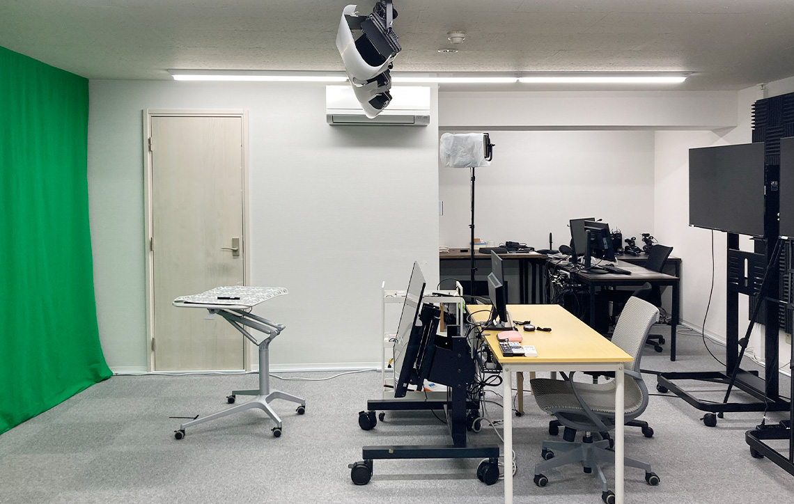 講義収録専用スタジオ（写真2）